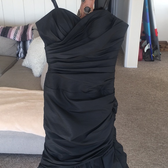 Gorgeous black mermaid dress - Picture 2 of 6